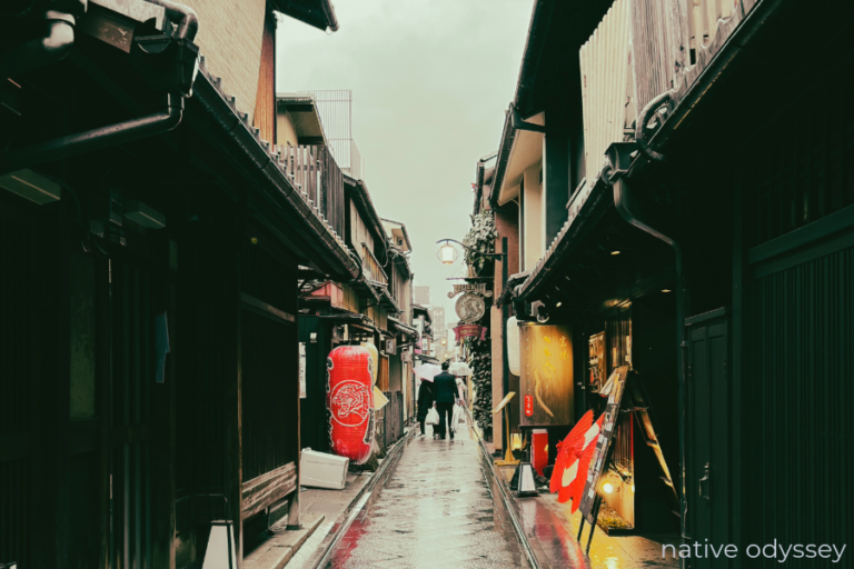 Read more about the article What They Always Ask Me About Solo Female Travel